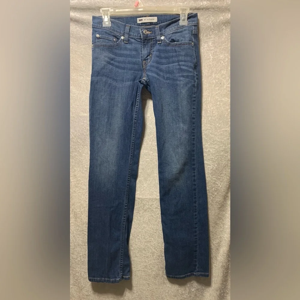 Levi’s 524 Too Superlow Kick Boot Cut Medium Dark Wash Jeans Womens size 26 - Picture 1 of 11